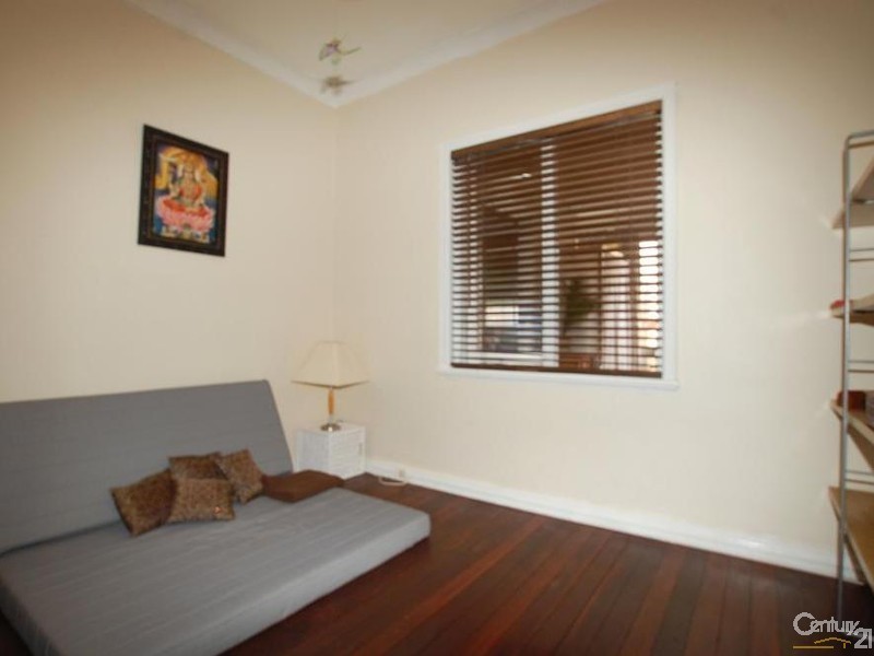 319d Grand Promenade, Dianella WA 6059