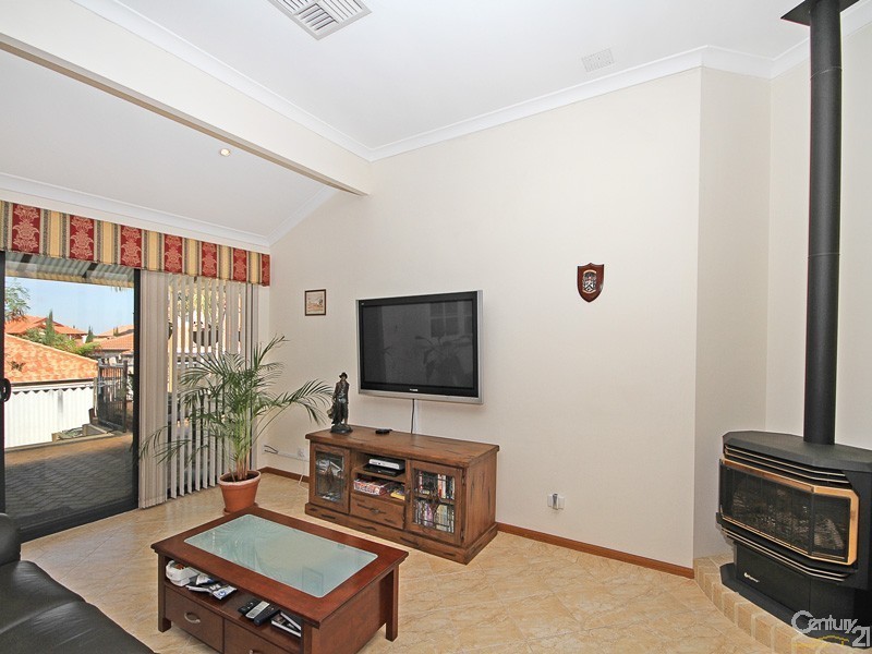 6 Witchcliffe Way, Dianella WA 6059