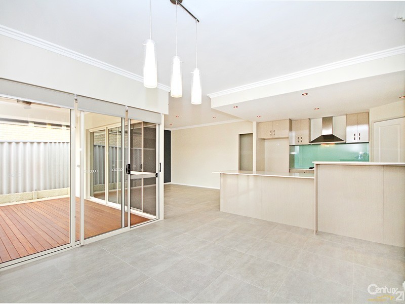 315 Grand Promenade, Dianella WA 6059