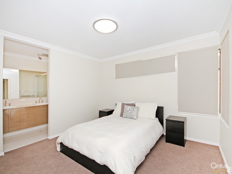 315 Grand Promenade, Dianella WA 6059