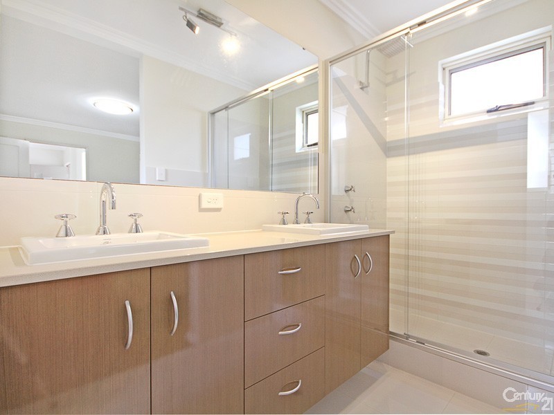 315 Grand Promenade, Dianella WA 6059