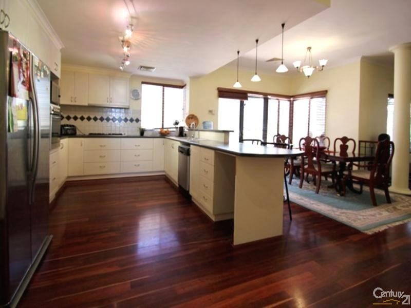 15 Ibrahim Court, Dianella WA 6059