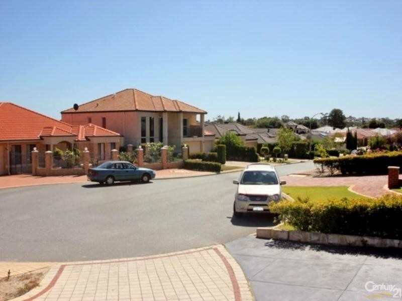 15 Ibrahim Court, Dianella WA 6059