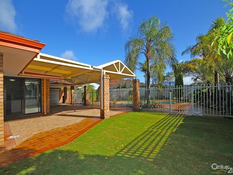15 Bluejay Gardens, Ballajura WA 6066