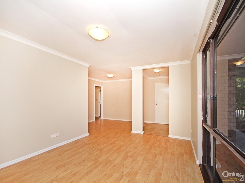 15 Bluejay Gardens, Ballajura WA 6066