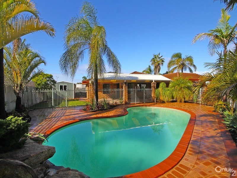 15 Bluejay Gardens, Ballajura WA 6066