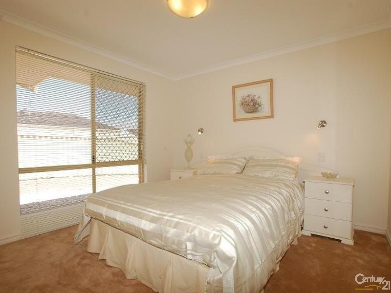 2/42 Shaw Road, Dianella WA 6059