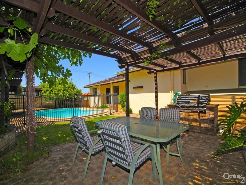 19 Seymour Avenue, Dianella WA 6059