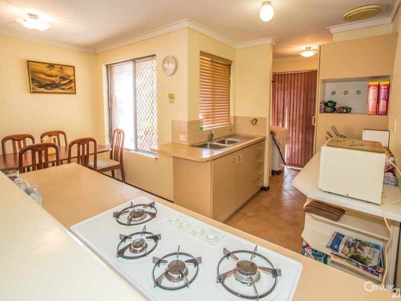 32 Elsfield Way, Bassendean WA 6054