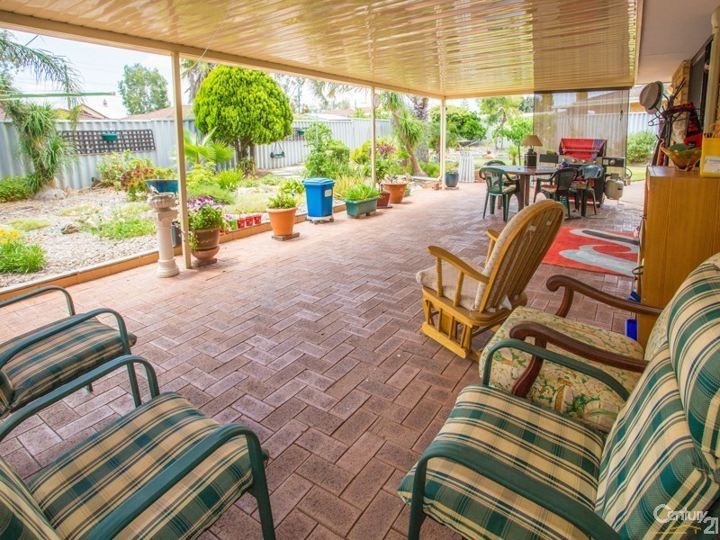 32 Elsfield Way, Bassendean WA 6054