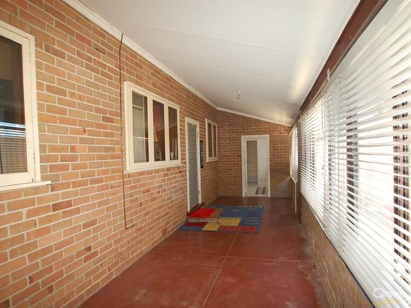 7 May Drive, Nollamara WA 6061