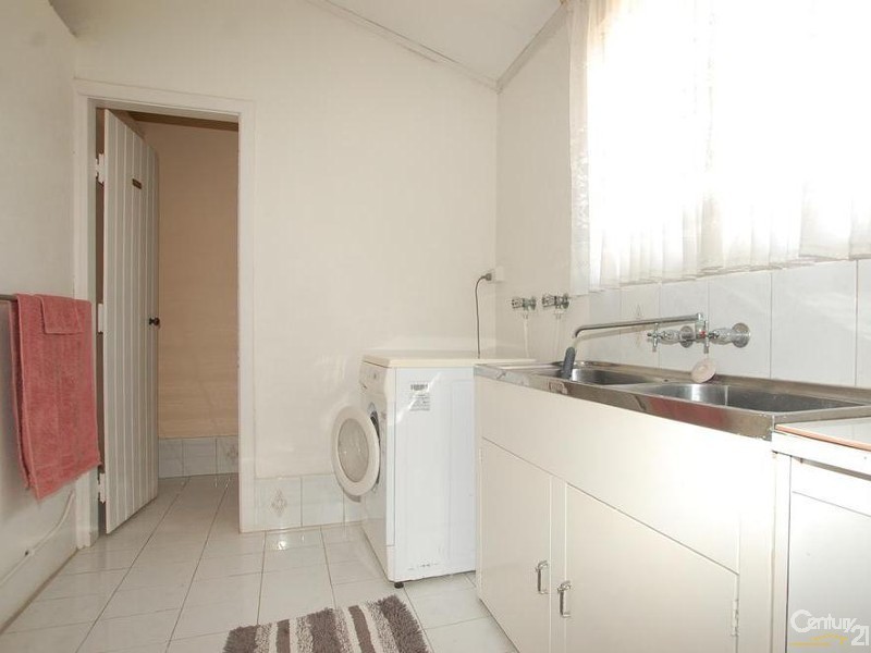 7 May Drive, Nollamara WA 6061