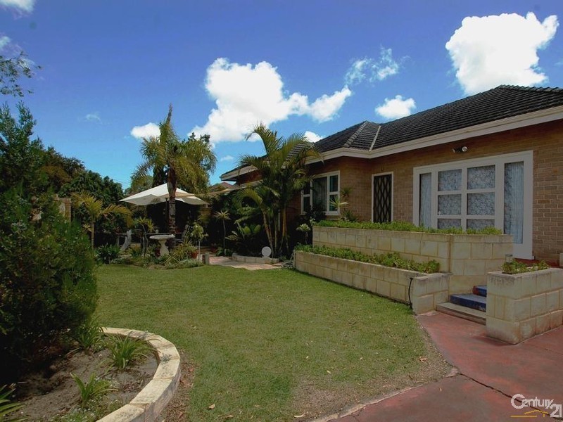 7 May Drive, Nollamara WA 6061