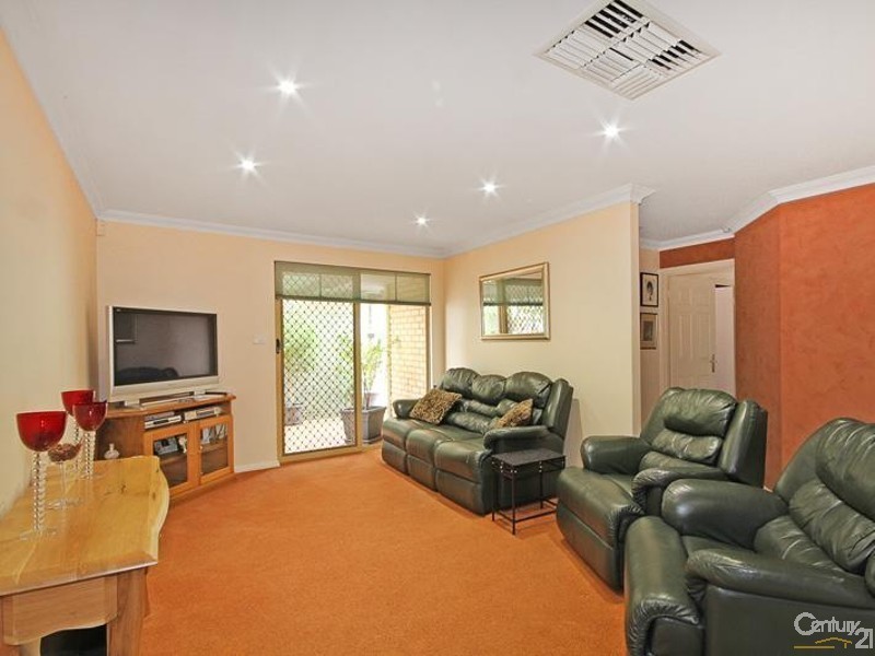 1 Fuchsia Close, Dianella WA 6059