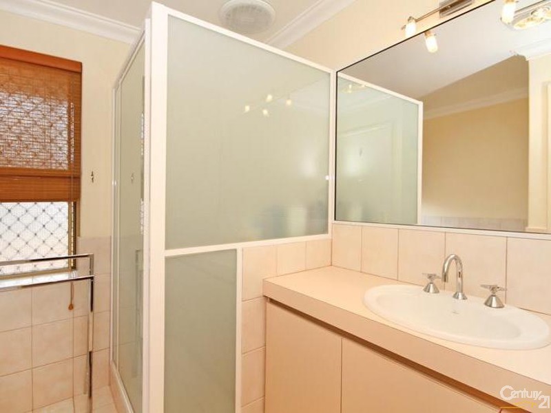 1 Fuchsia Close, Dianella WA 6059