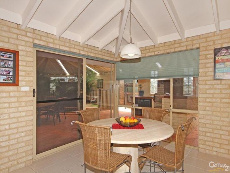 1 Fuchsia Close, Dianella WA 6059