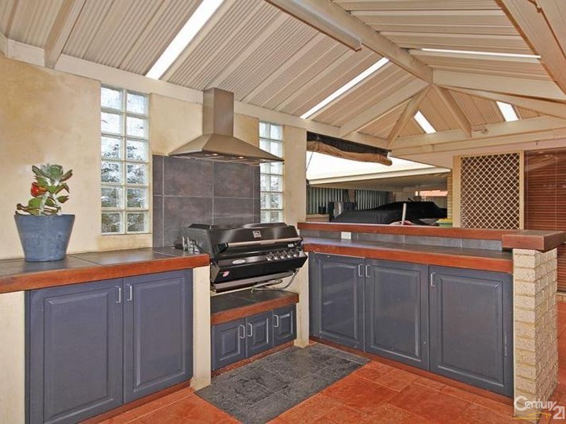 1 Fuchsia Close, Dianella WA 6059