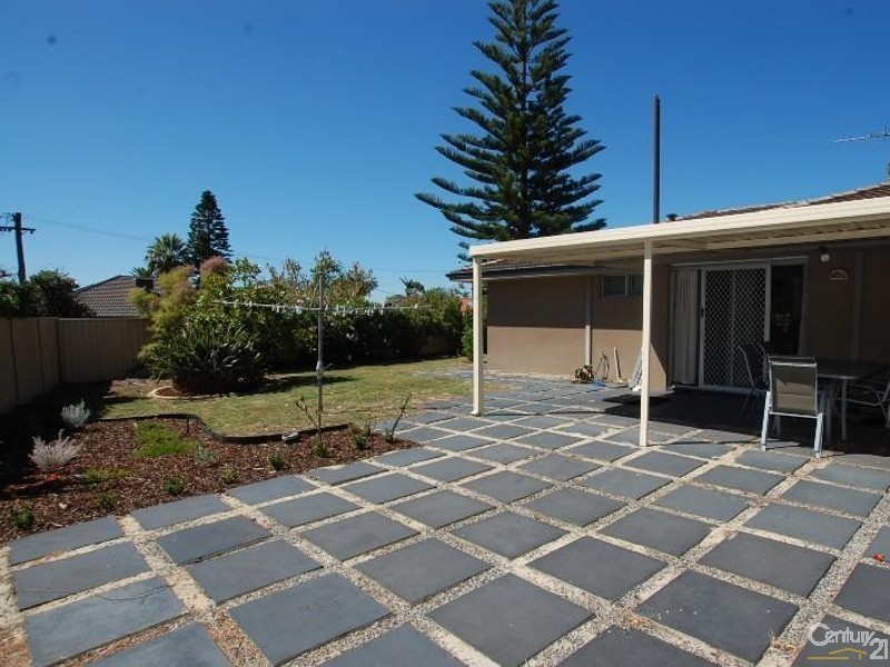 11 Booker Street, Dianella WA 6059