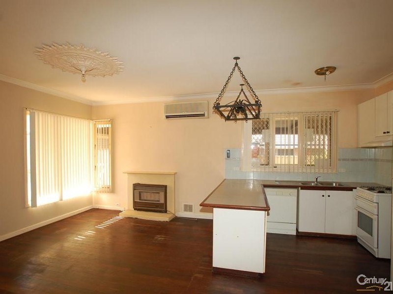 17 Poynings Street, Westminster WA 6061