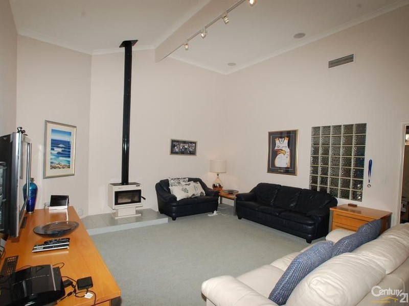 144 Moulden Avenue, Yokine WA 6060