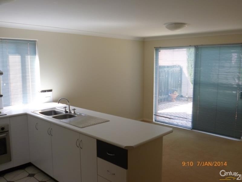 2/1 Waverley Street, Dianella WA 6059