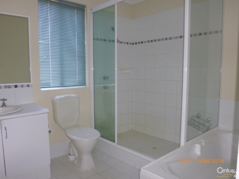 2/1 Waverley Street, Dianella WA 6059