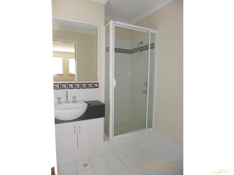 2/1 Waverley Street, Dianella WA 6059