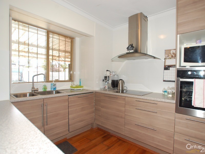 27 Faulkner Way, Eden Hill WA 6054