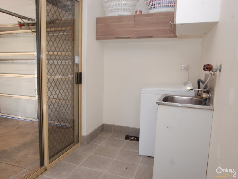 27 Faulkner Way, Eden Hill WA 6054