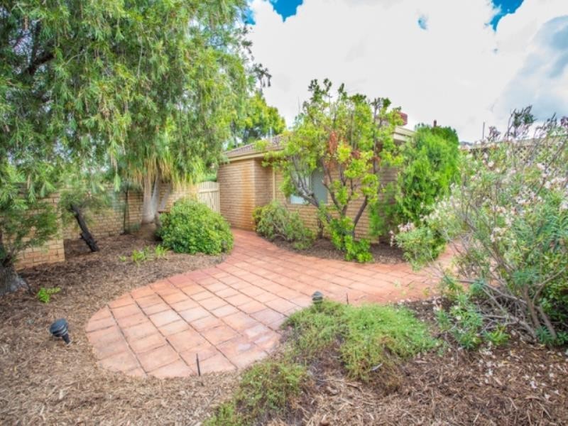 8/31 Camden Street, Dianella WA 6059