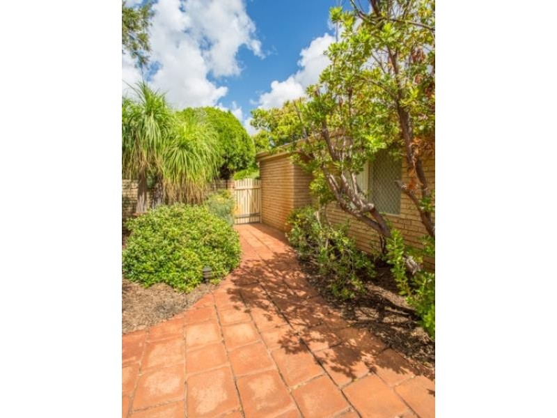 8/31 Camden Street, Dianella WA 6059