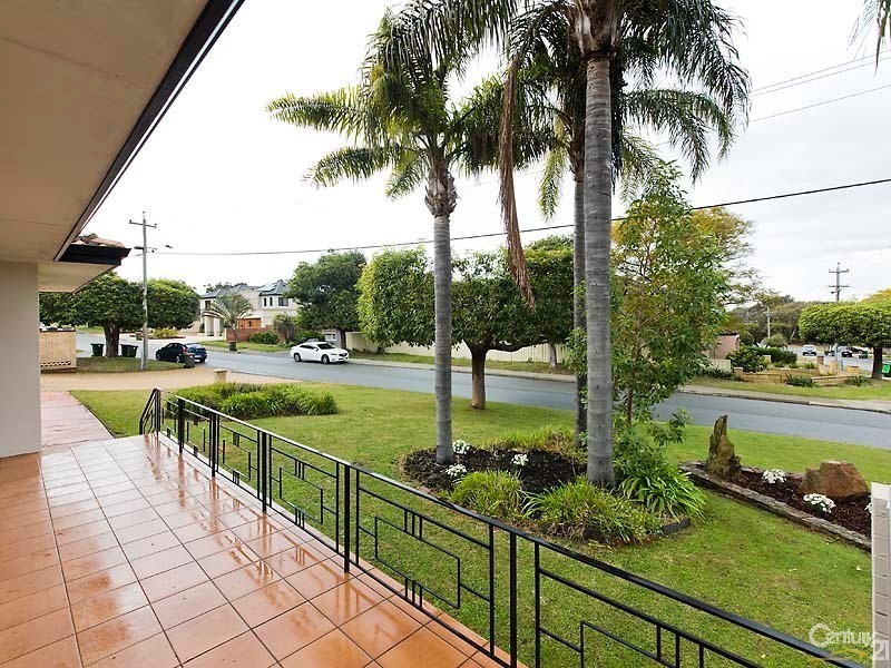 1 Davena Street, Dianella WA 6059