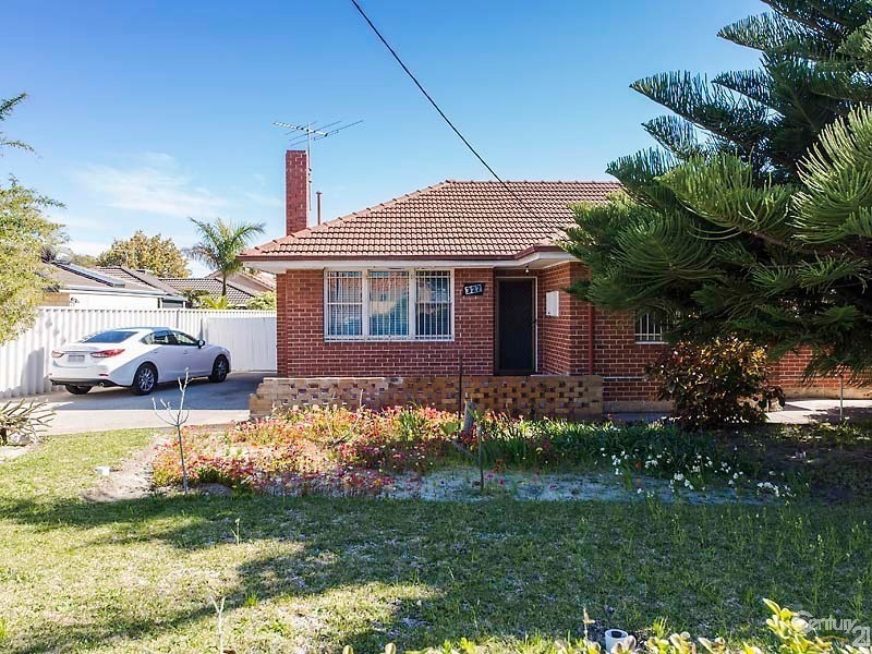 327 Flinders Street, Nollamara WA 6061