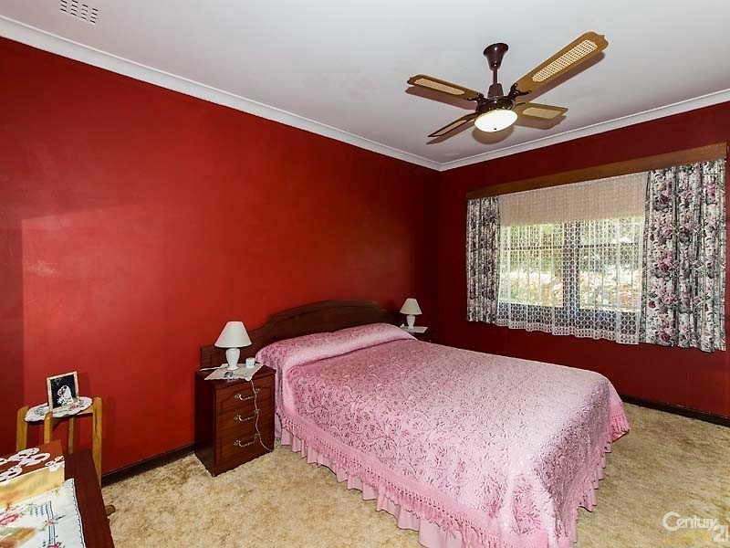 327 Flinders Street, Nollamara WA 6061