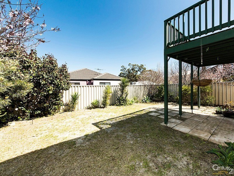 8 Sudlow Street, Embleton WA 6062