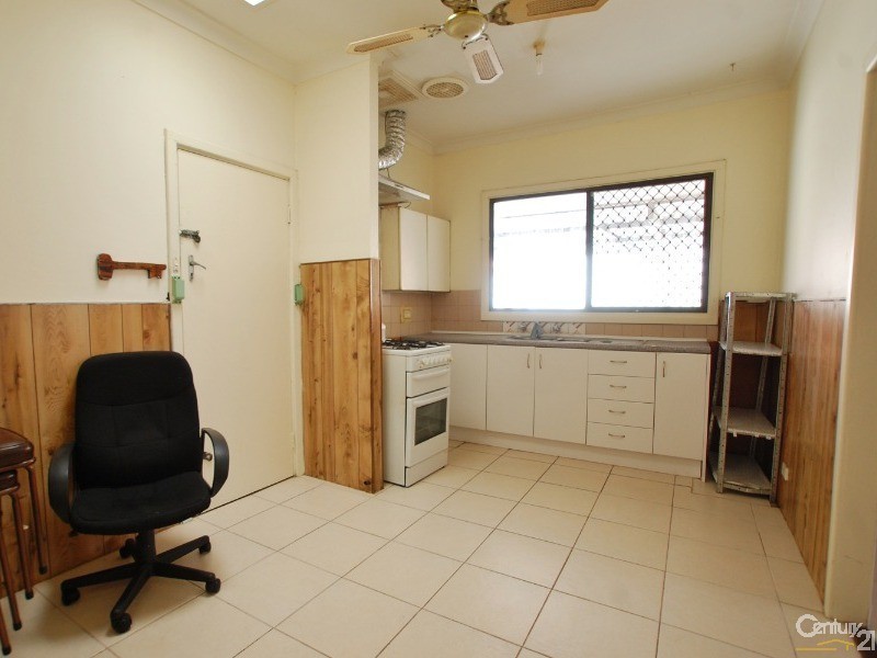 418 Flinders Street, Nollamara WA 6061