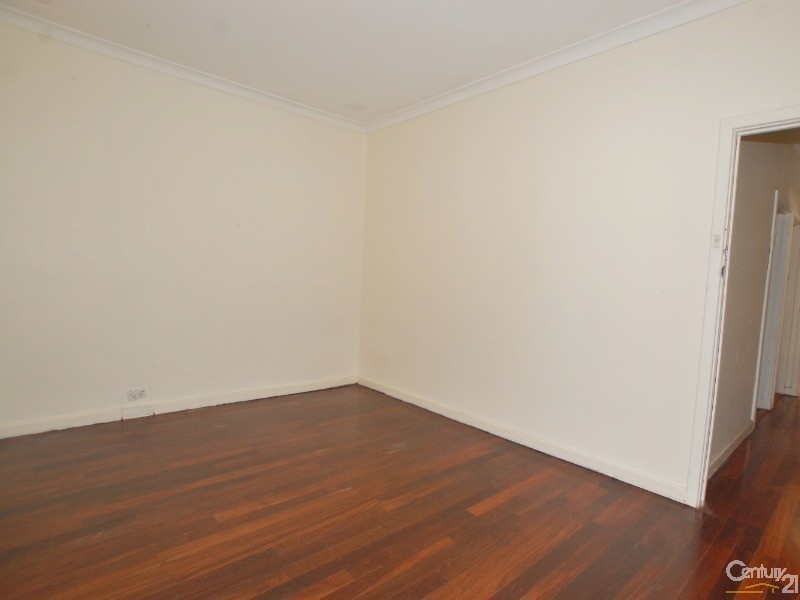 418 Flinders Street, Nollamara WA 6061