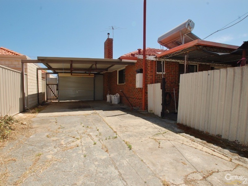 418 Flinders Street, Nollamara WA 6061