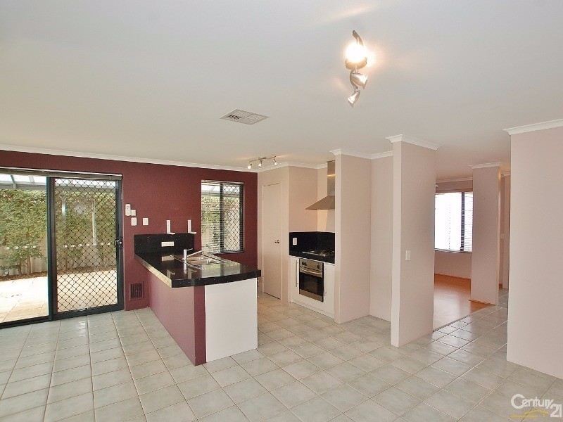 41 Berkley Road, Marangaroo WA 6064