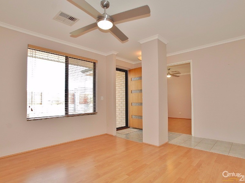 41 Berkley Road, Marangaroo WA 6064