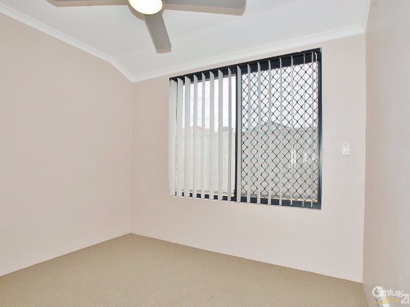 41 Berkley Road, Marangaroo WA 6064