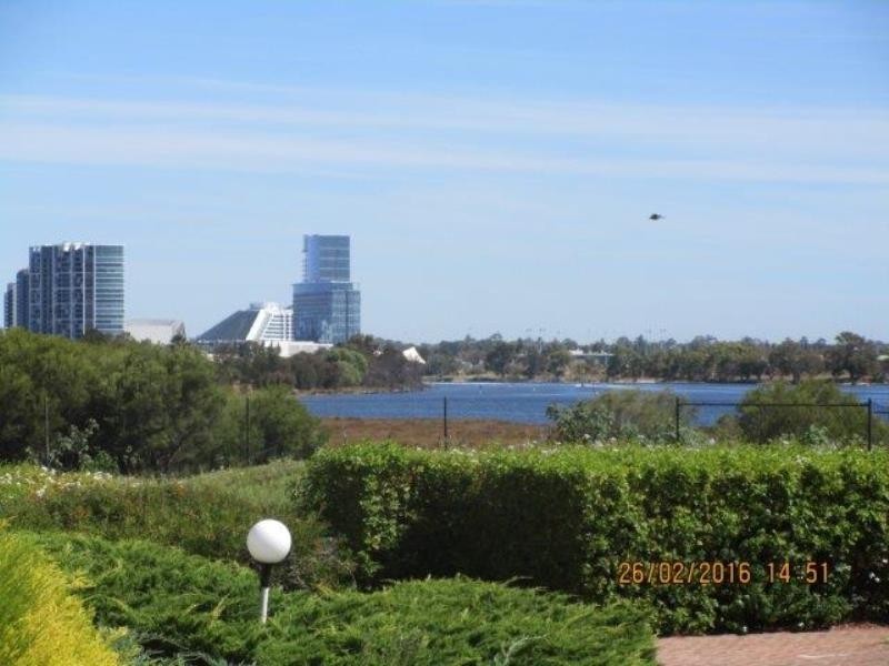 1/18 Fogerthorpe Crescent, Maylands WA 6051