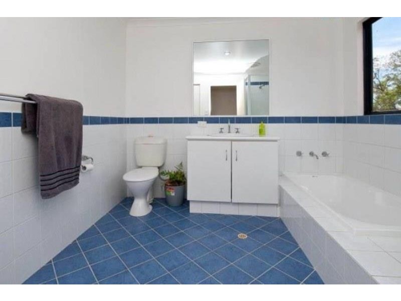 92C Ravenswood Drive, Nollamara WA 6061