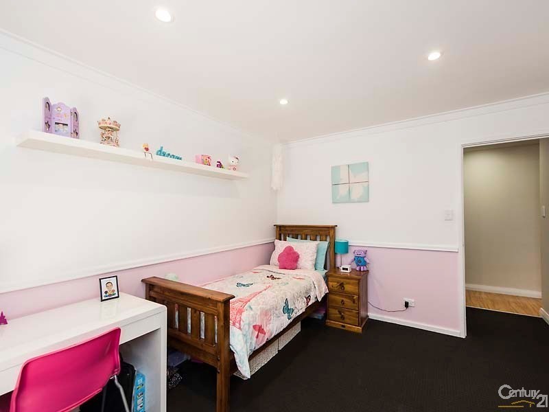 4 Heather Place, Dianella WA 6059