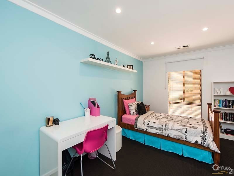 4 Heather Place, Dianella WA 6059