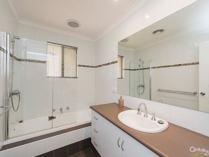 4 Heather Place, Dianella WA 6059