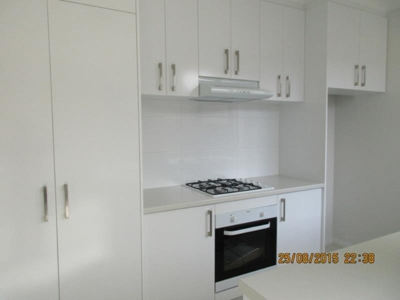 2/4 Flecker Promenade, Aveley WA 6069