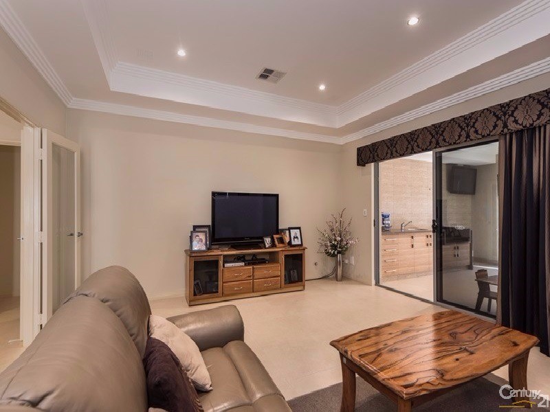 21 Sutherland Avenue, Dianella WA 6059