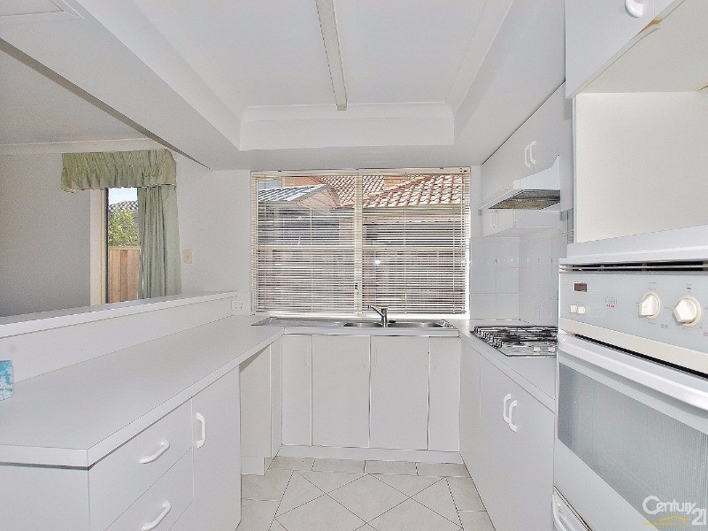 59  Lakefront Circle, The Vines WA 6069