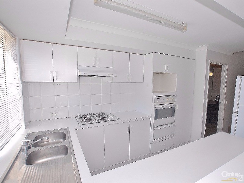 59  Lakefront Circle, The Vines WA 6069